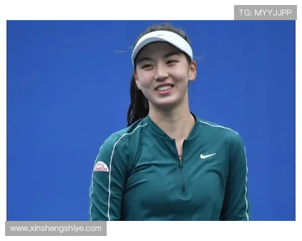 足球女星长发风采大赏集锦展现魅力与个性之美